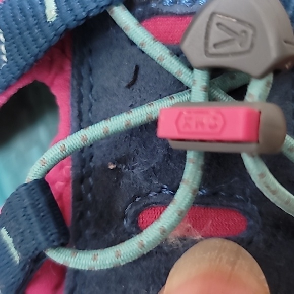 KEEN YOUTH FISHERMAN SEACAMP II CNX NAVY BLUE AND PINK SANDAL SIZE 5 - Picture 11 of 11